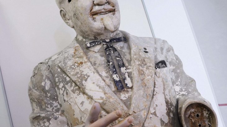 【社会】呪い解けた？　道頓堀川から生還したカーネル人形、老朽化で廃棄