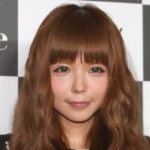 益若つばさ、カリスマギャルの座を不動のものに！ドンキで売り上げ1位に輝く