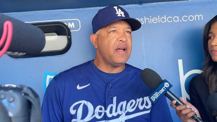 ドジャース・ロバーツ監督、韓国到着で卵投げつけられる事件に騒然。バカ者が投げた