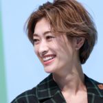 【芸能】水着姿の山田優を凌駕した「母親」のハリウッドスター的風貌