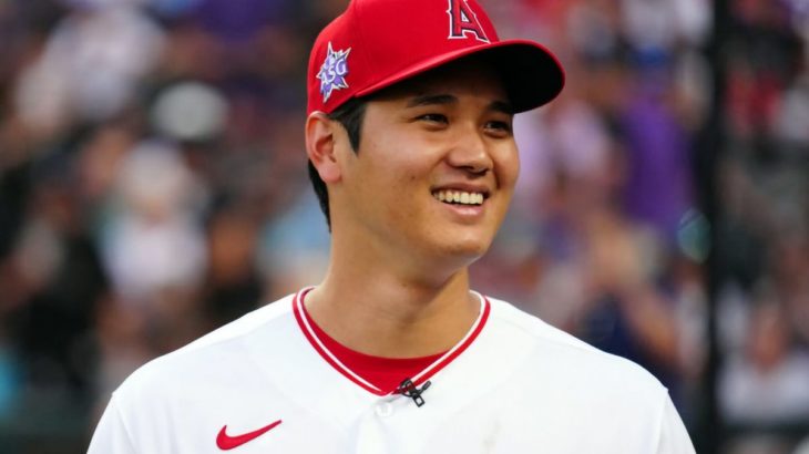 大谷翔平、2歳年下の妻を韓国の空港到着でお披露目！
