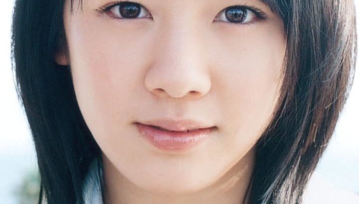 【芸能】新婚の桜庭ななみ、ウエディングドレス姿披露 地元・鹿児島で家族写真撮影も