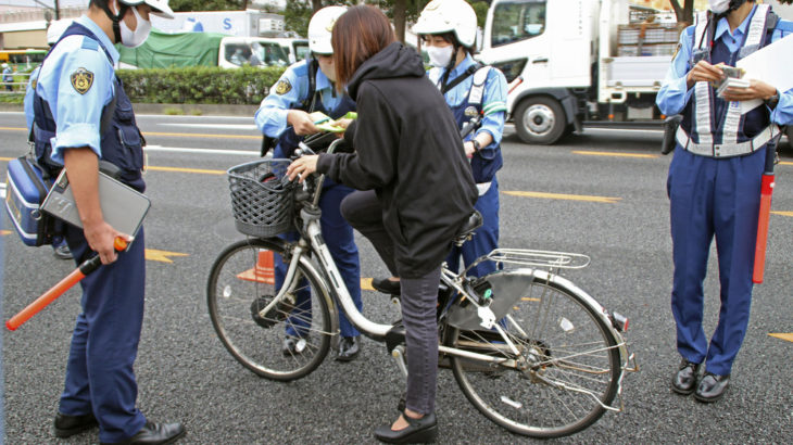 【社会】自転車違反に反則金、法成立へ　ながら運転、酒気帯びに罰則