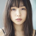 桜井日奈子、初公開の水着ショットにファン大興奮！美しい肢体が話題に