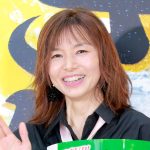 山口智子、夫の唐沢寿明が旅行先で“引きこもり”？その理由にファンも驚愕！