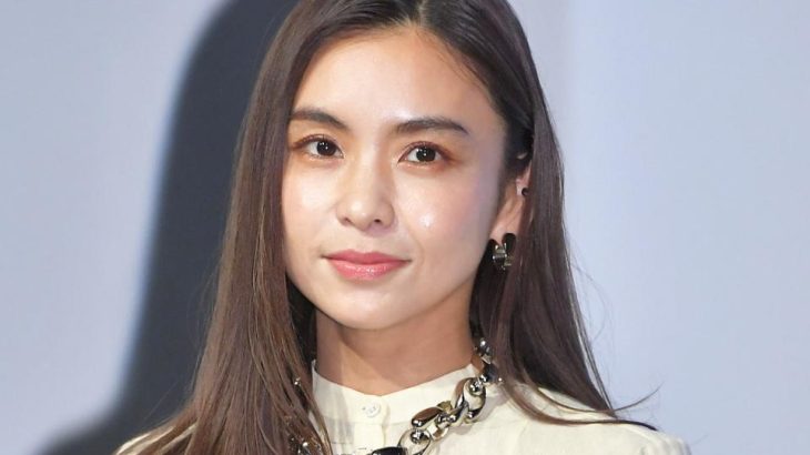 【芸能】滝沢眞規子、息子との2ショット公開「スタイルいい」「絵になる親子」の声