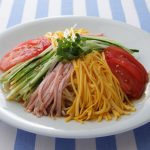 【料理】ワイルドすぎる〝手抜き冷やし中華〟に驚嘆！　「その手があったか」「むしろコレが食べたい」