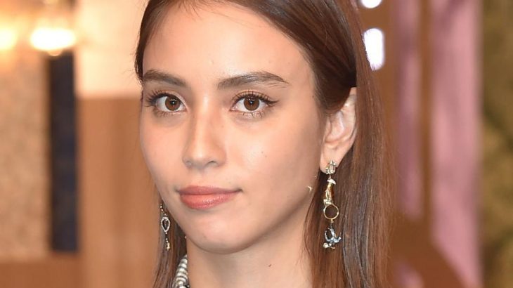 滝沢カレンがサンボマスターのサプライズ登場に感動　号泣の涙が止まらない