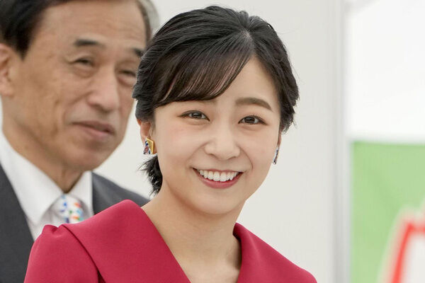 【社会】佳子さま　佐賀ご訪問で着用された有田焼イヤリングが完売！工房語る“佳子さま売れ”の効果