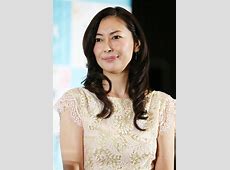 中山美穂に何が起こったのか？「水の中に前屈みで顔をつけた状態で発見」お酒が入っていた