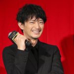 【芸能】津田健次郎、中1時代の写真を公開　“趣味”で丸刈りにしていた「自分でも何を言っているか……」