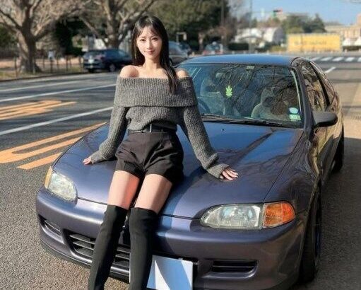 【芸能】“日本一のレースクイーン”、愛車のホンダ「逆輸入車」との2ショット公開「MT車特集でインタビューしていただきました」