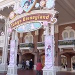 【社会】ディズニーランドの装飾を撮影していたら……　“まさかの乱入”が390万表示　「でかい声出ちゃった」「しんどいwww」