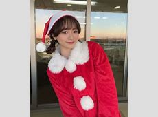 美脚見せつけ！森香澄の黒ドレスオフショット「スタイルバツグン」魅惑的な姿