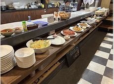 【社会】「お客様、困ります！」ホテル朝食バイキングでタッパーに詰め出す夫婦に騒然　食べ放題でも“持ち帰り”は違法にあたる？弁護士解説