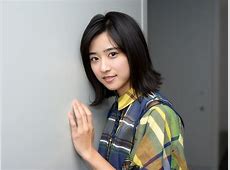 黒島結菜、電撃事実婚から1年！変わりゆく彼女の姿にファン驚愕