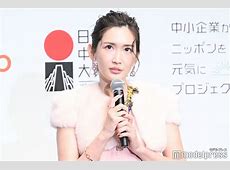 【芸能】紗栄子が「息子」と公表　新人モデル・道休蓮(17)、成田空港で大型広告展開