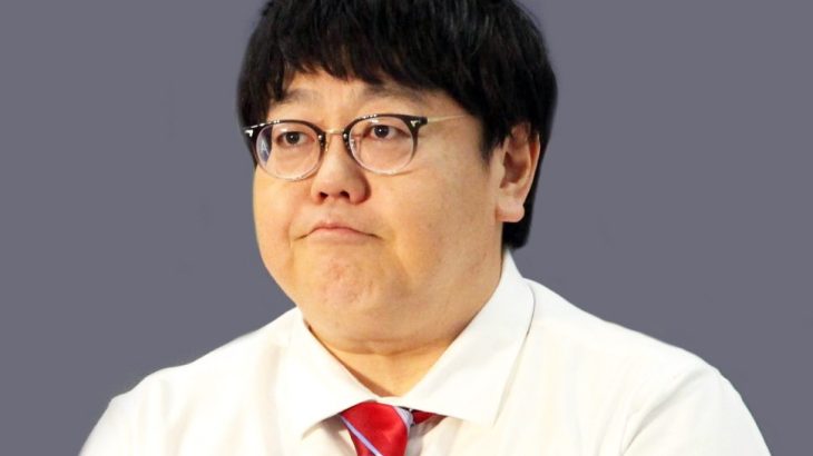 【芸能】ド田舎芸人、関太、電車の床に座り込み「サラリーマンに蹴られた」「怖い街だなぁ」都会の常識マナーを知らず