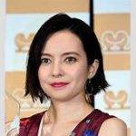 ベッキー、海沿いカフェで危機一髪！高台に避難  マジやば「緊張しました」　　