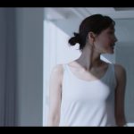 【芸能】綾瀬はるか、ユニクロ“上半身裸CM”で指摘される最近の“露出過多”…　ボディメイクで衰えぬ美貌も賛否