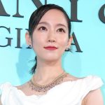 【芸能】吉岡里帆、妖艶「ノースリ」ドレス動画のチラ見せに「眼福」「一生みていたい」コメ欄興奮の嵐