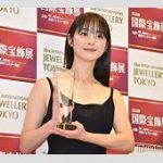 【芸能】佐々木希、JK制服姿を公開！　フォロワー絶賛 「こんなに可愛い37歳いる？！」「違和感なさすぎ」　ハロウィンで仮装