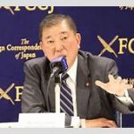 【社会】石破茂氏、防寒着なし「雪の中でのビラ配り」ショットに反響