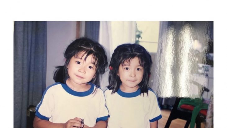 【芸能】三倉茉奈、“双子の日”にちなみ超高難易度のクイズ「どっちがどっちかわかりますか?」 幼少期の“マナカナ”ショットに反響