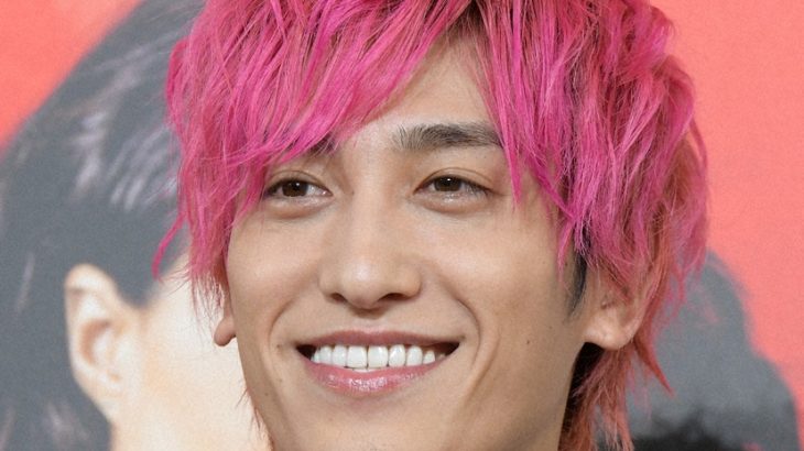 【芸能】EXIT兼近　カラオケの選曲に持論　若者の流行曲を「うまく歌おうとしてるおじさん、気持ち悪すぎ」